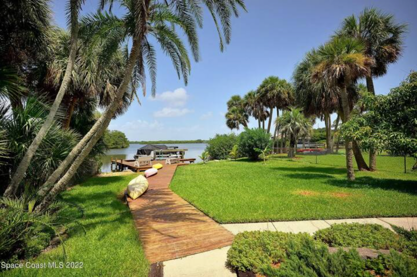 Direct booking for 45 west bay drive