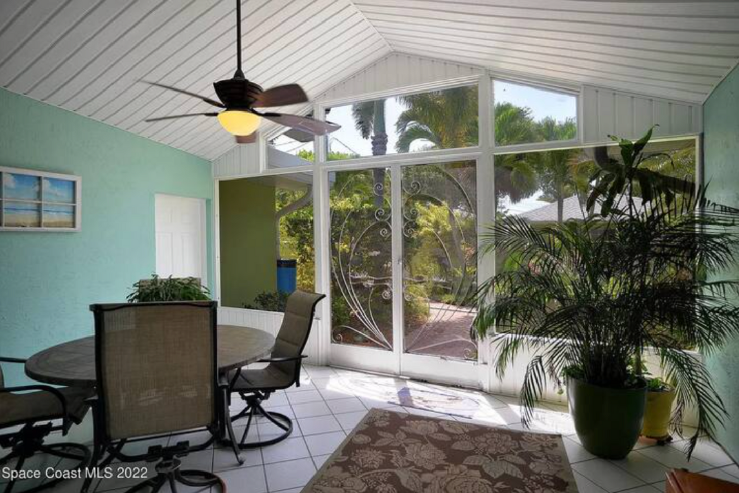 Direct booking for 45 west bay drive