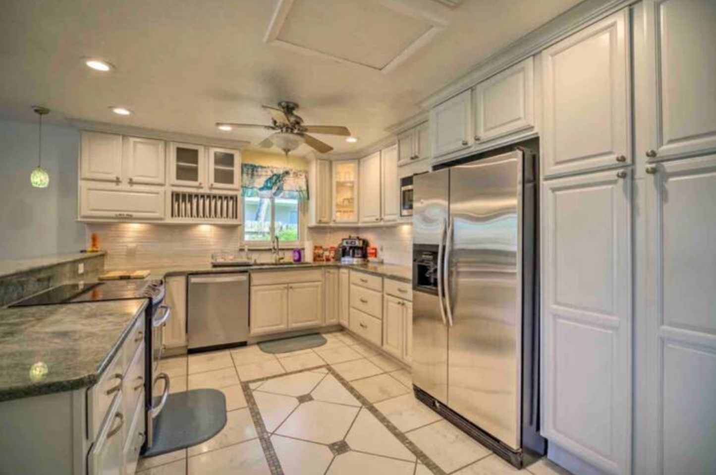 Direct booking for 45 west bay drive