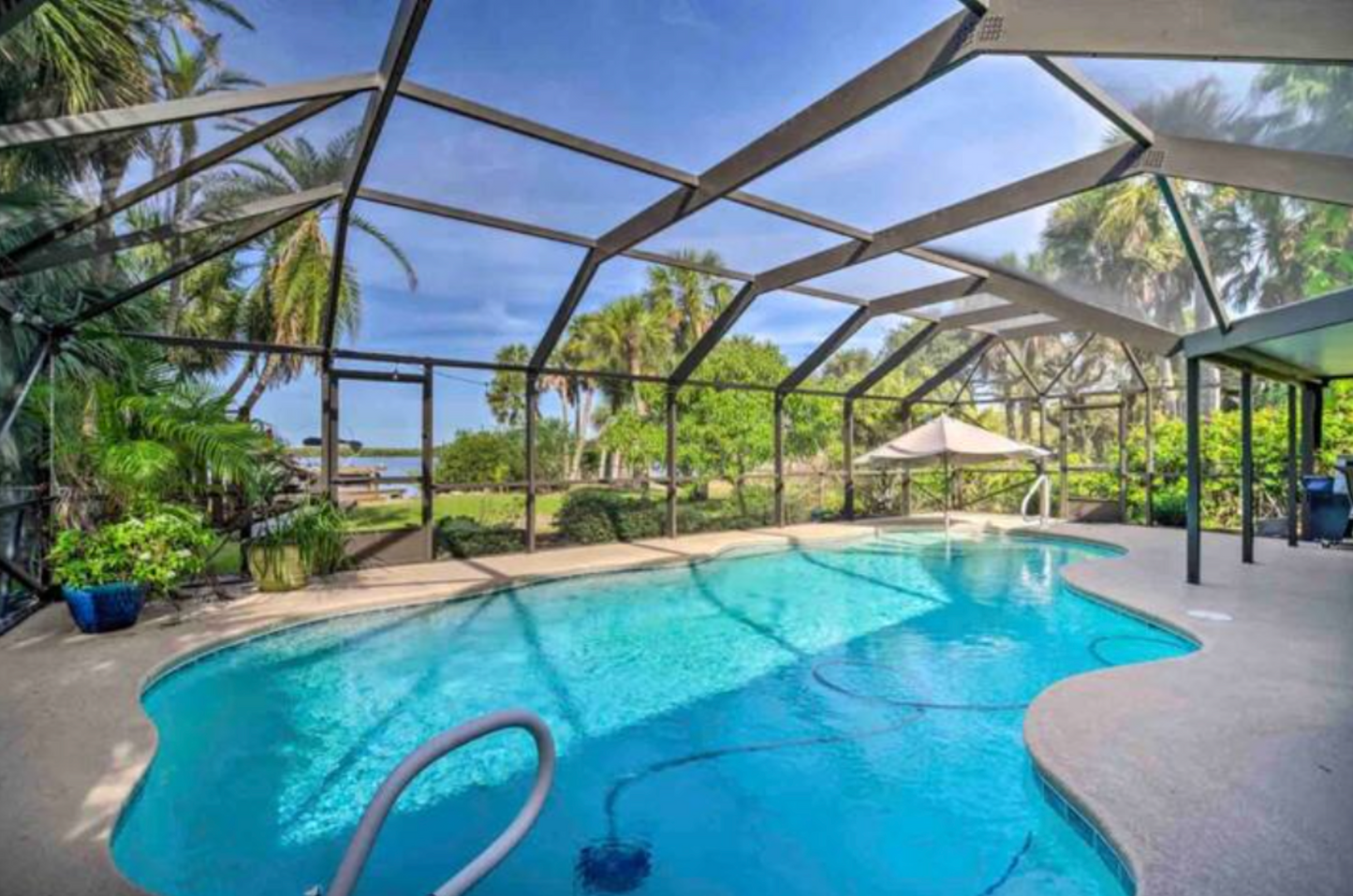 Direct booking for 45 west bay drive