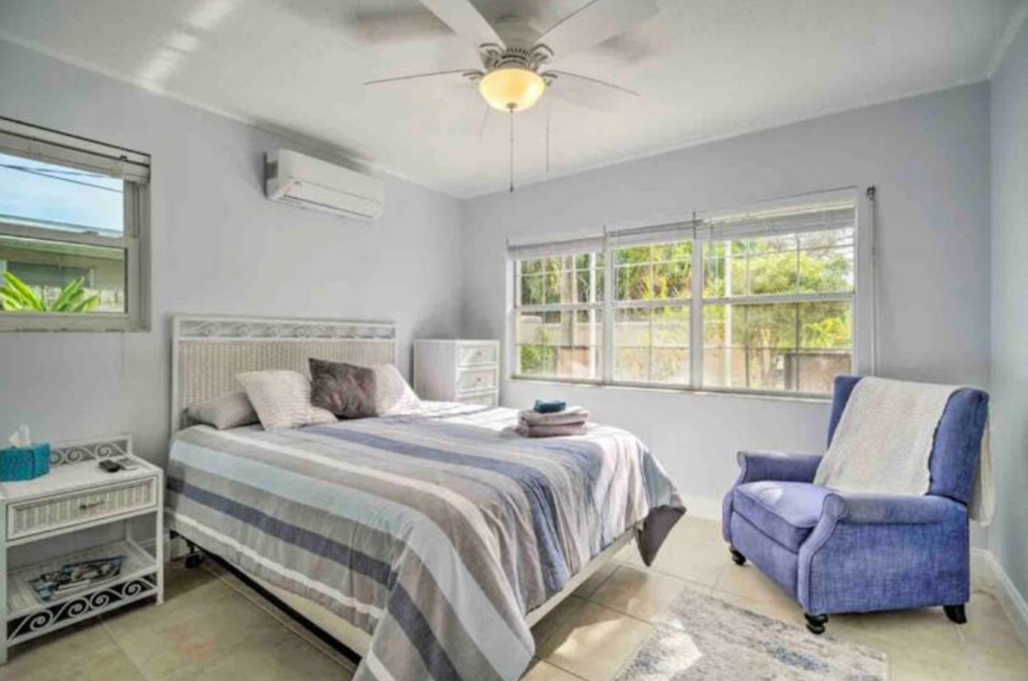 Direct booking for 45 west bay drive
